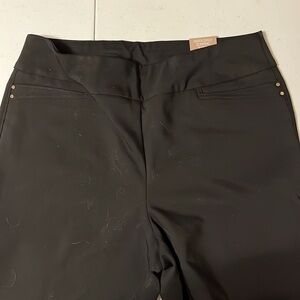 Chicos black slimming capris. Size 1.5
